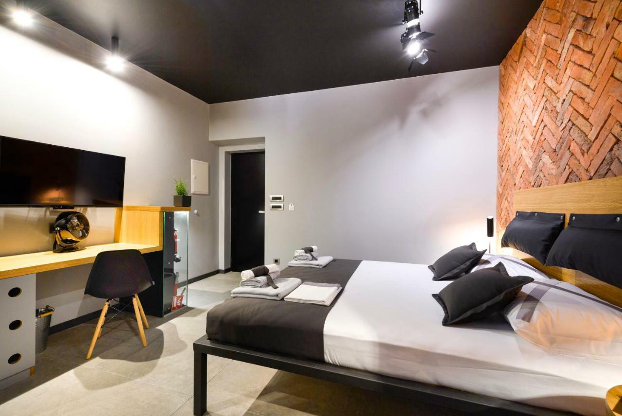 Split Industrial Design Rooms Esterno foto
