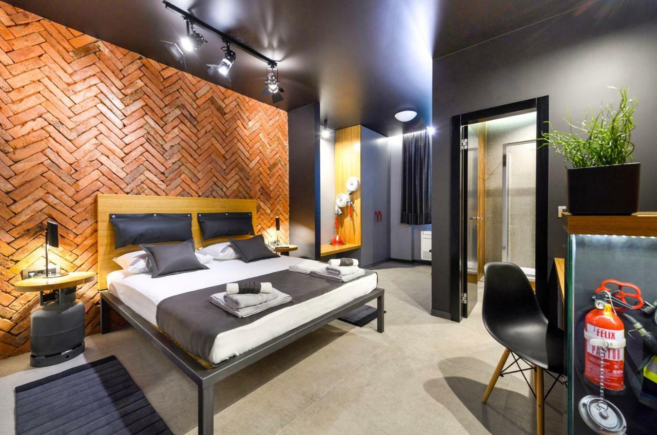 Split Industrial Design Rooms Esterno foto