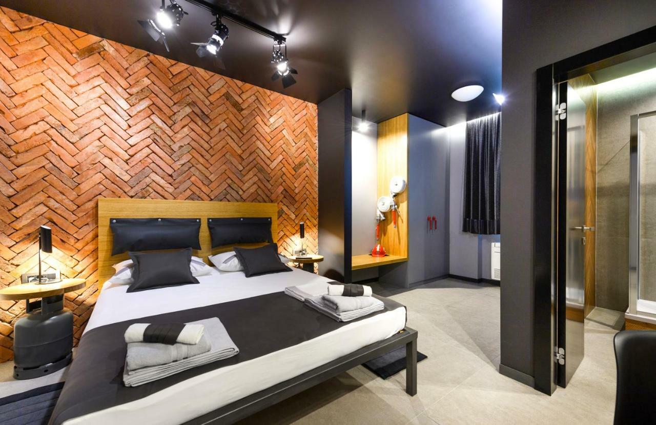 Split Industrial Design Rooms Esterno foto