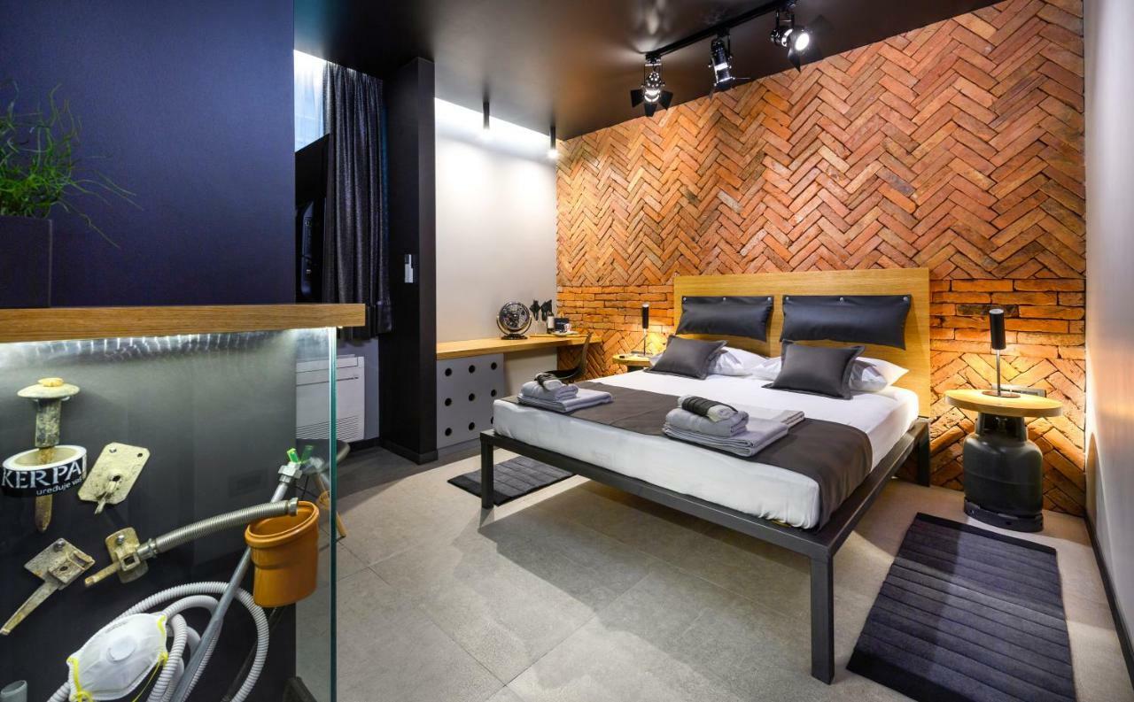 Split Industrial Design Rooms Esterno foto