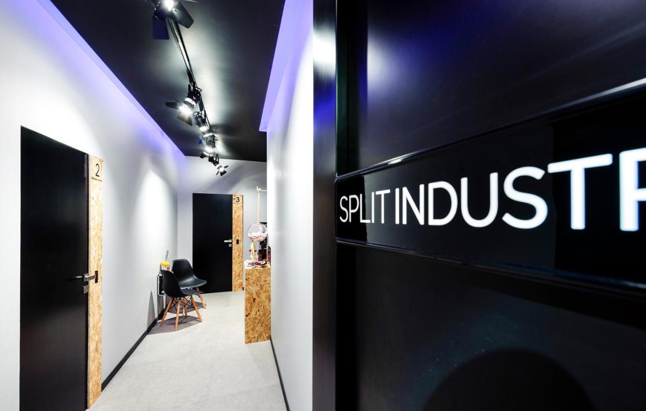 Split Industrial Design Rooms Esterno foto